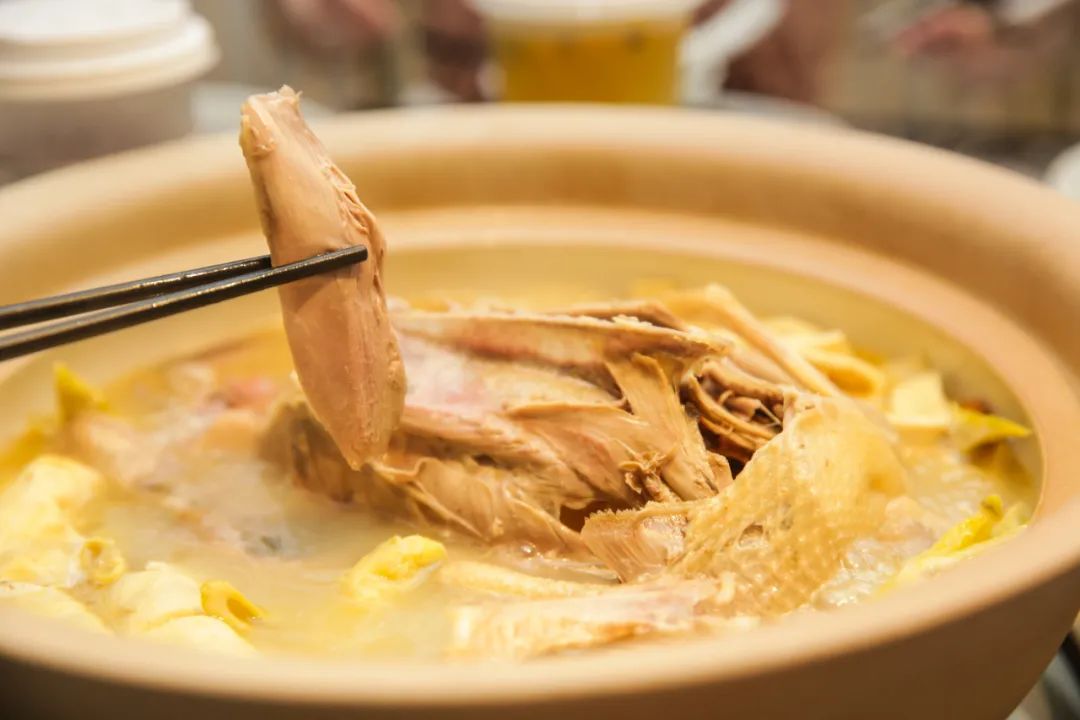 伏天吃鸭！这原汁原味神仙老鸭汤，地道杭州鸭煲味！还能外送到家！赶紧来一碗吧