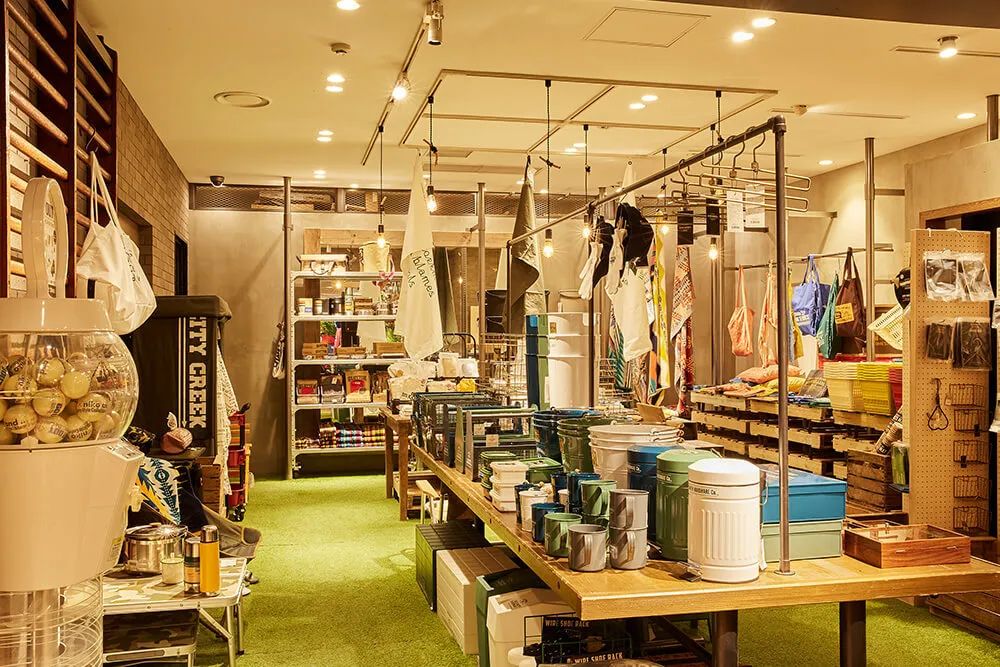 日本杂货店，入华慢慢走