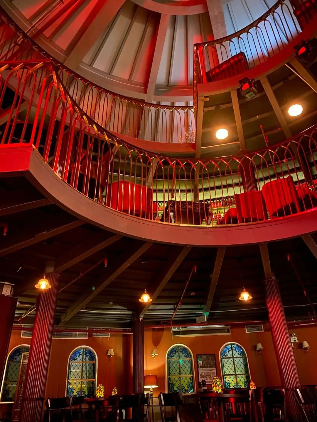 广州夜晚酒吧,在广州陪你度过漫长的夜