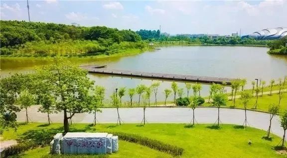 出门就上车，幸福感要爆棚！华南理工大学说住在这里真便利