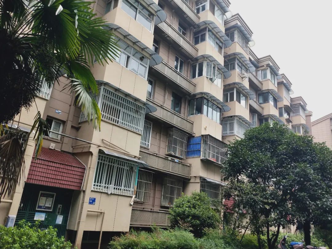 福州鼓楼小学学区房哪个性价比高,南京鼓楼学区房2004年房价