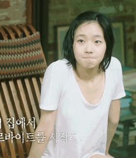 男生随意评价他人长相,男生随意评价女生的容貌是渣男吗