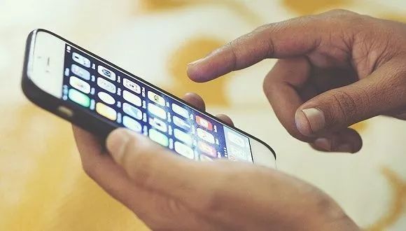 炒股诈骗套路揭秘,终结诈骗收到诈骗信息