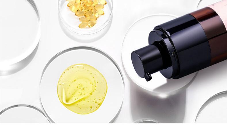 一条颈纹老十岁教你一招淡化,女人脖子有颈纹和年龄有关吗