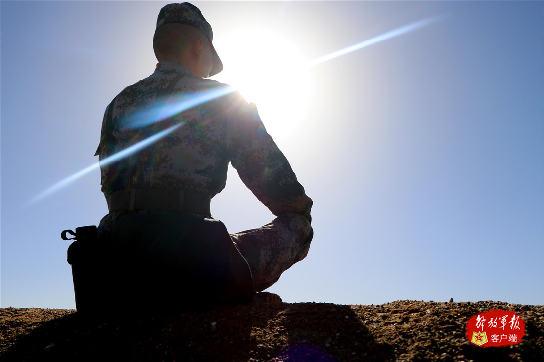 红黄蓝白黑……来看看防空兵的“七彩之夏”