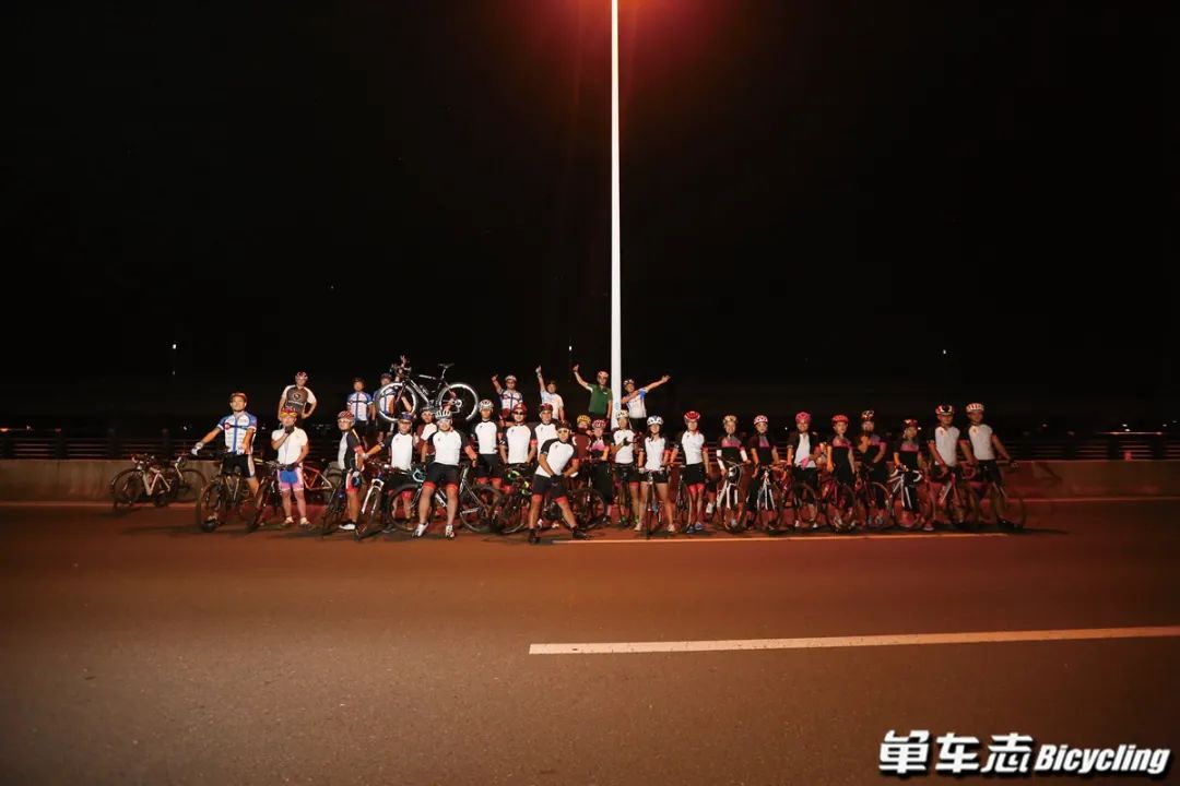 夜骑运动打卡,夜骑有什么玩的