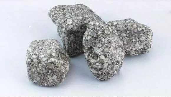 据说最为齐全的30种多肉常用土壤的资料及20种配土方案,不会配土的可以做个参考