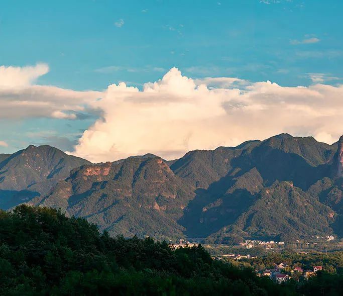 江郎山，刺破天
