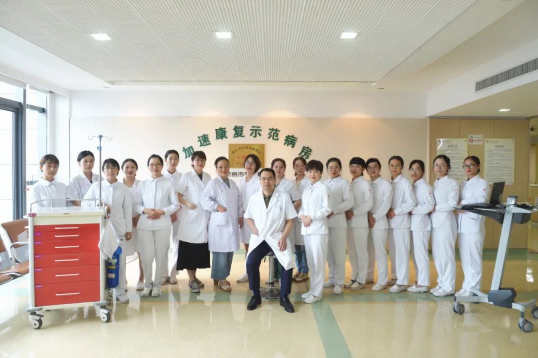 【专家在身边】查出恶性肿瘤后“万念俱灰”！她没想到，医生用微创手术搞定了它……