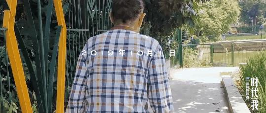 袁隆平三个儿子共生几个孙子孙女,袁隆平和两个孙女合影