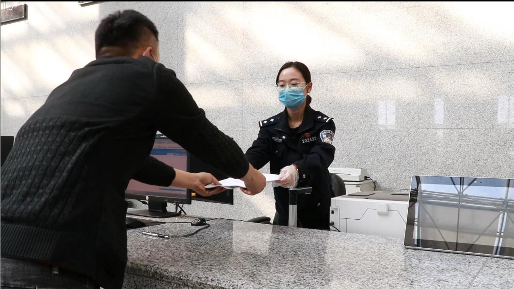 驾驶证到期逾期了怎么办,驾驶证逾期在外地可以办理吗