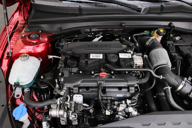 起亚k5凯酷试驾高速,起亚k5凯酷270t百公里加速