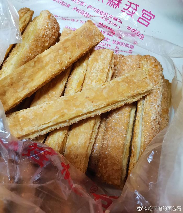 童年回忆杀!82岁的老成都第一代网红糕点铺重新开店啦!杜甫饼、芙蓉酥...快来