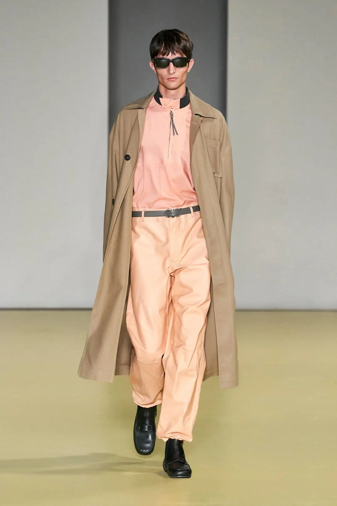 2020时装周解读,井然有序全文