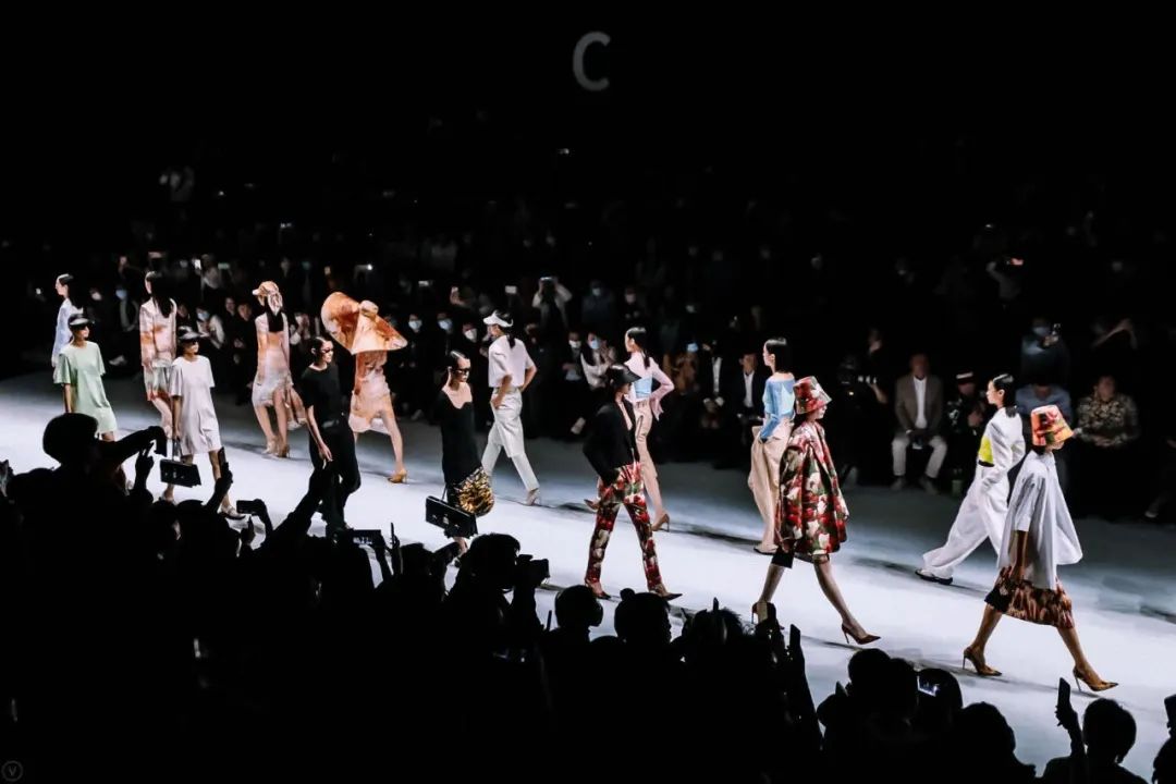 lily女装2020秋款发布会,lily商务时装纽约大秀