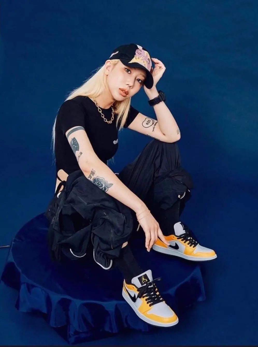 “湖人冲冲日”被割韭菜！4千买湖人Dunk半月暴跌1500！最惨的是...