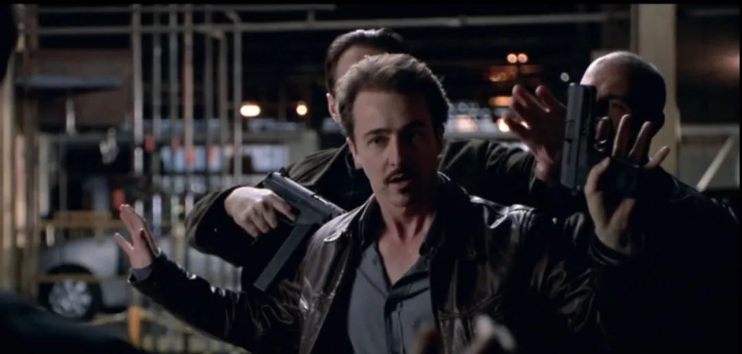 爱德华诺顿自己打自己,爱德华诺顿天国王朝奥斯卡