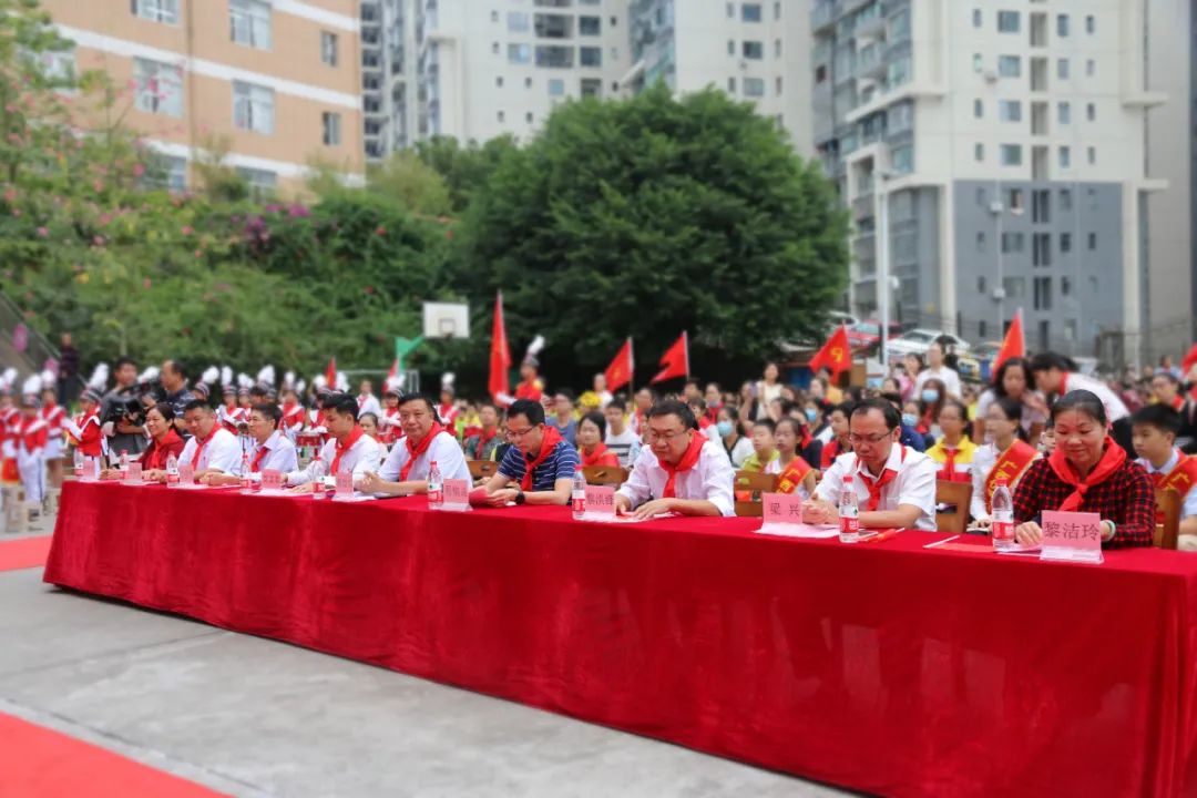 传承红色基因争当少先队员,传承红色基因争做时代新人少先队