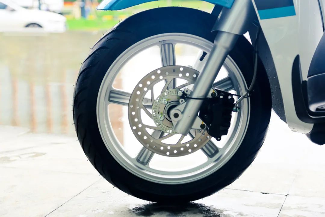 金城提拉米苏150cc实际动力,金城提拉米苏150和姜戈150哪个好