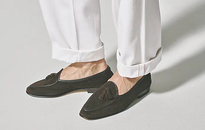 直筒牛仔秋天穿搭小技巧 (牛仔同色系穿搭)