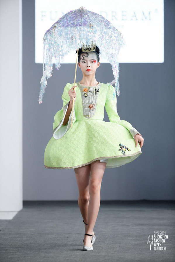 上海时装周潮服儿童走秀,时尚童装时装周走秀