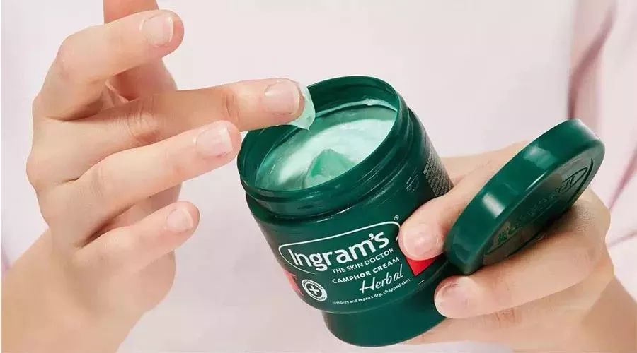 李佳琦赞不绝口的全能乳膏，一年卖出600万瓶，秋冬有它，皮肤再也不干燥