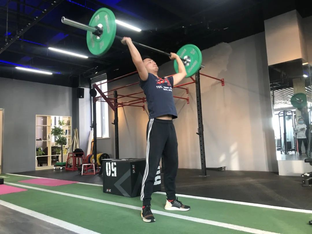 适合初学者健身的间歇运动,秋冬运动锻炼的好处