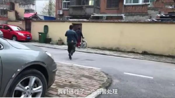 大妈霸占停车区后续,大妈霸占共享单车报警后续