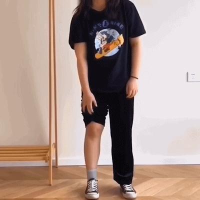 这条丝绒阔腿裤绝了，“吃肉”10斤，显高5CM！布料亮滑细腻