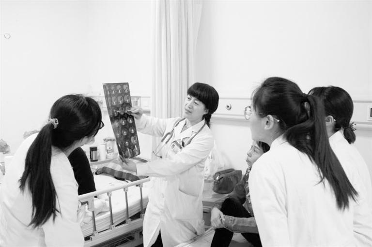 饭量正常但一直消瘦应该检查哪些,突然消瘦30斤要警惕六种病