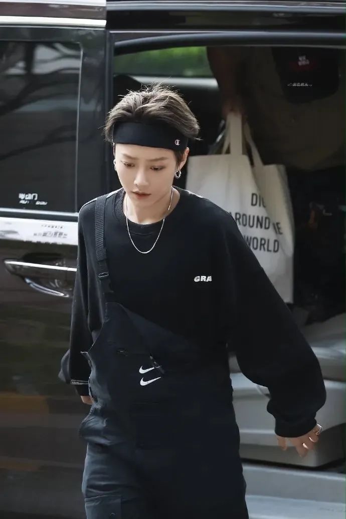 年度会穿榜单来了你爱豆同款都在这儿！快买