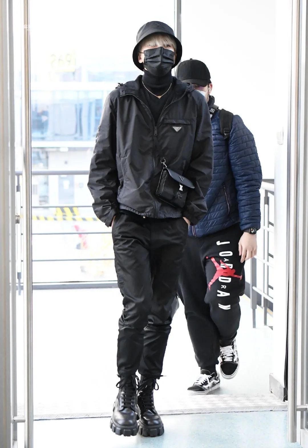 年度会穿榜单来了你爱豆同款都在这儿！快买