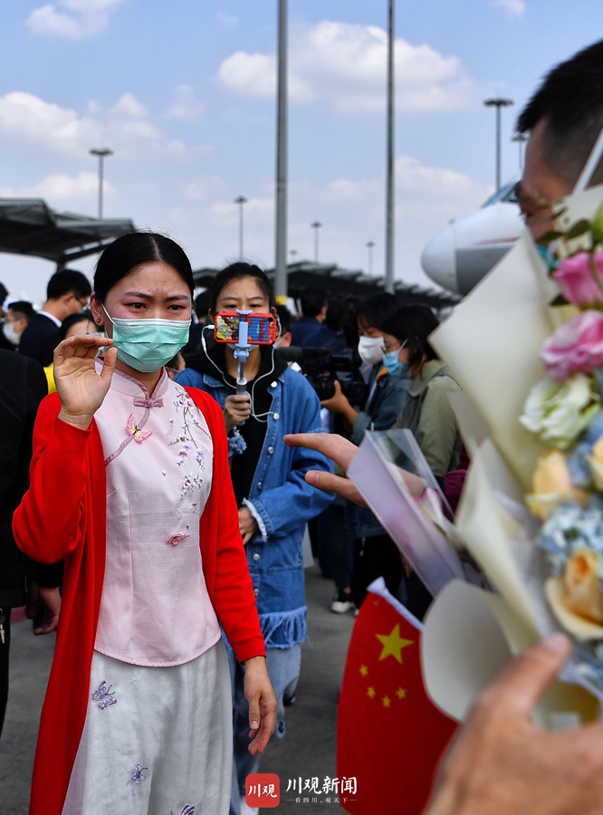 视觉四川年终盘点6｜何海洋：2020年，我努力用镜头“看见”大家的努力