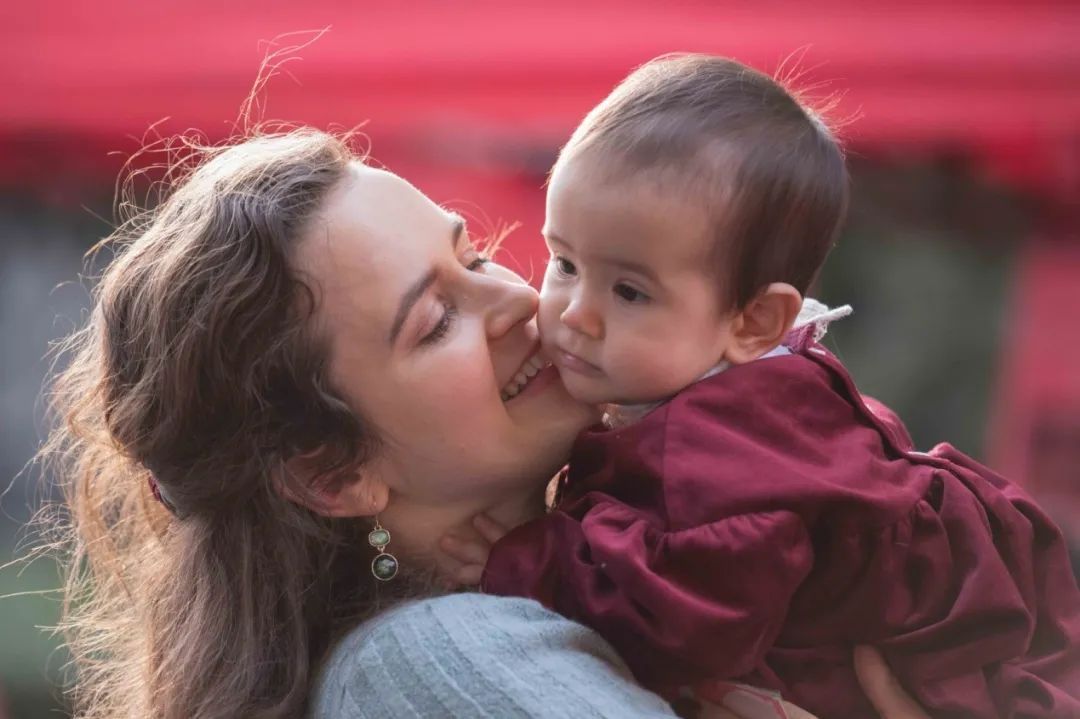 “中西合璧”小集市，徐家汇这场“迎新嘉年华”年味足