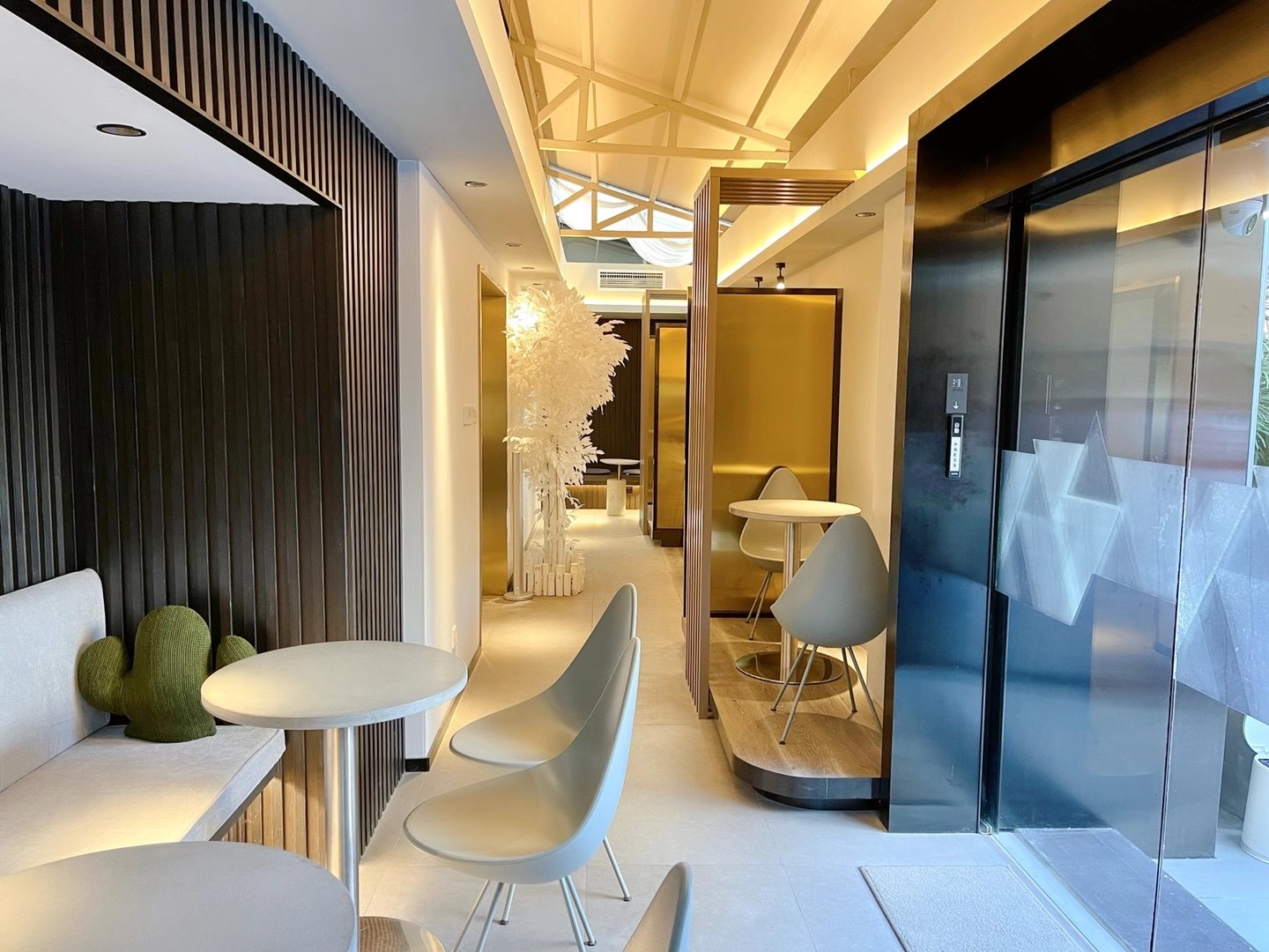 咖啡店铺怎么选择,新手咖啡开店入门