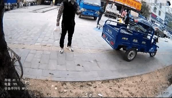 急！孩子癫痫发作，父母焦急如焚！关键时候，那个男人出现了！