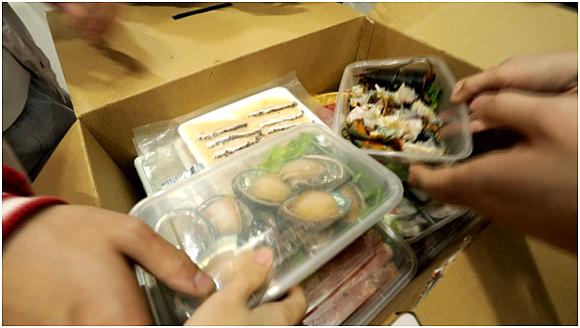 疫情期间年夜饭有新吃法,疫情期间年夜饭怎么样