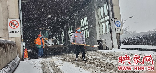 信阳卓东海：甘当城市美容师用汗水换清洁