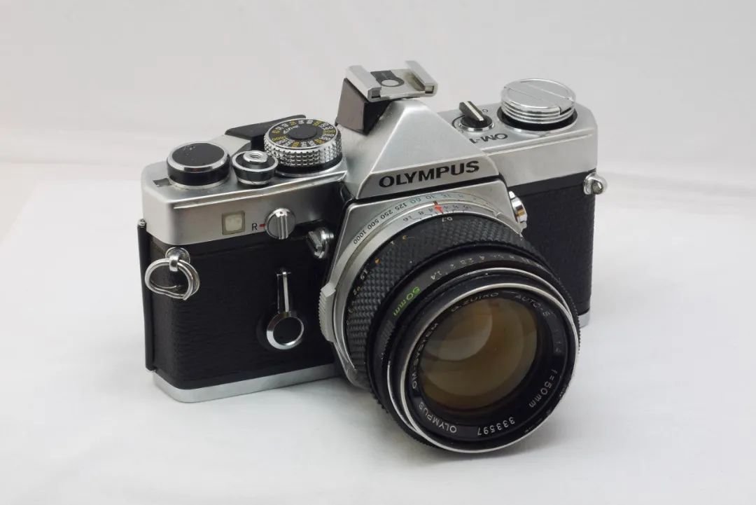 外形骚气还能干活的微单相机奥林巴斯E-M10MarkIV