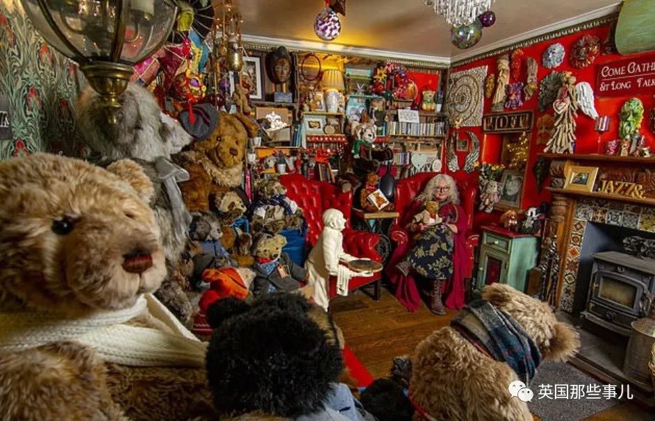 她治好12500只泰迪熊，用毛绒绒治愈自己和无数人…