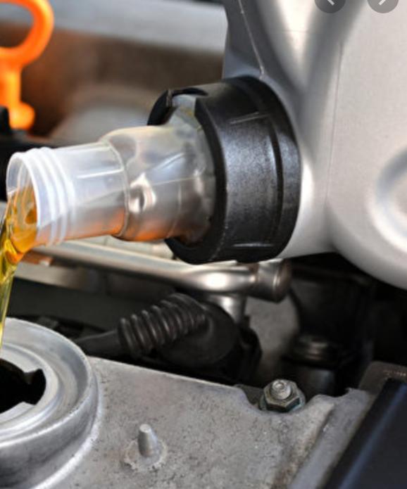 车跑了4千公里机油变黑怎么回事,摩托车机油变黑不换有什么后果