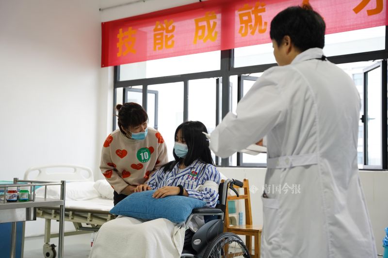 大学生就业难?不妨来柳州看看