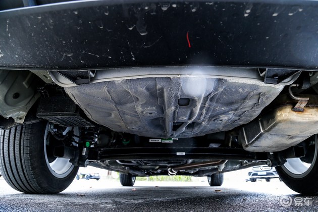 10万以内帝豪新能源纯电动车,2021款吉利帝豪up上路测试