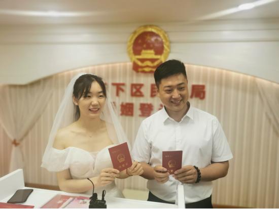 跨越60年的见证“济漂”新人终于在济南领证啦