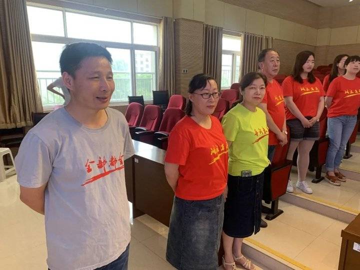 青春不散场未来皆可期,青春不散场毕业再起航