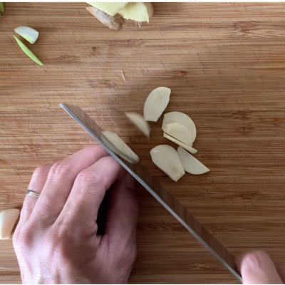 葱烧带鱼最正宗做法,一勺葱伴侣