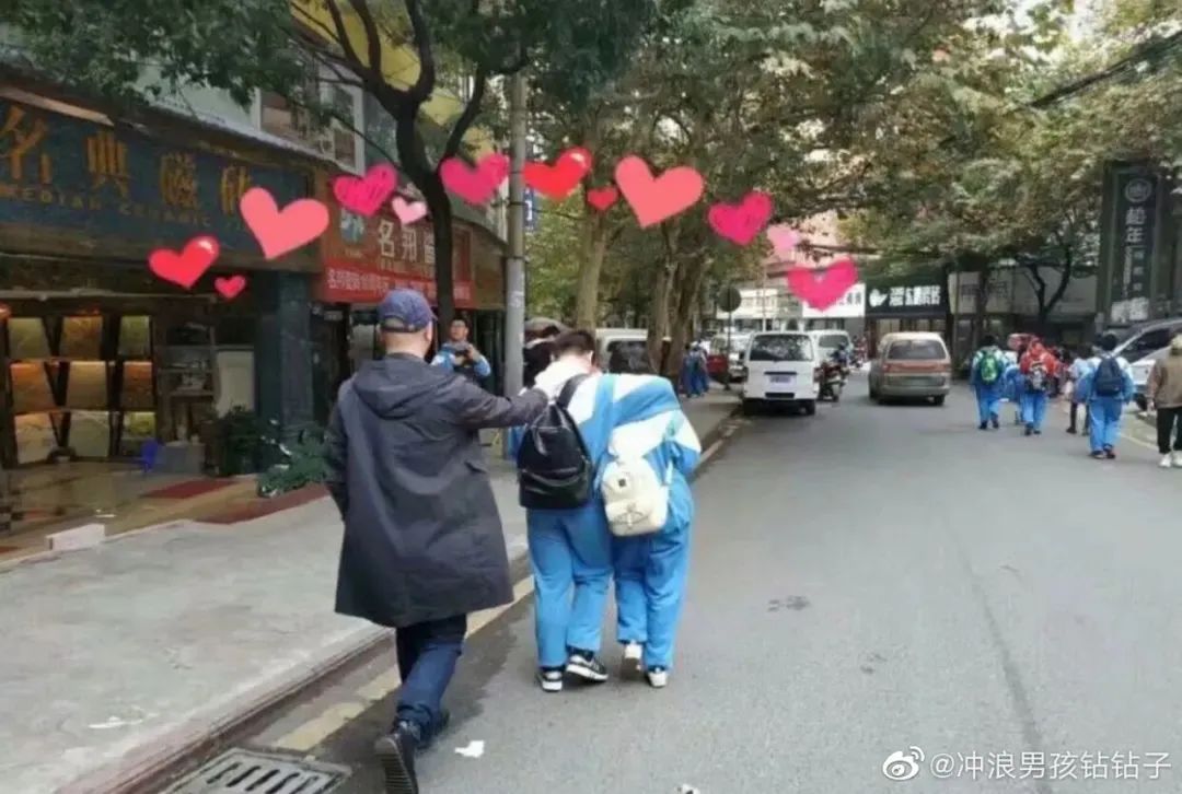 豆瓣与虎扑哪个好,豆瓣和虎扑哪个好