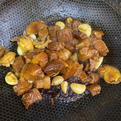 五花肉烧鲍鱼视频,好吃又好看的五花肉