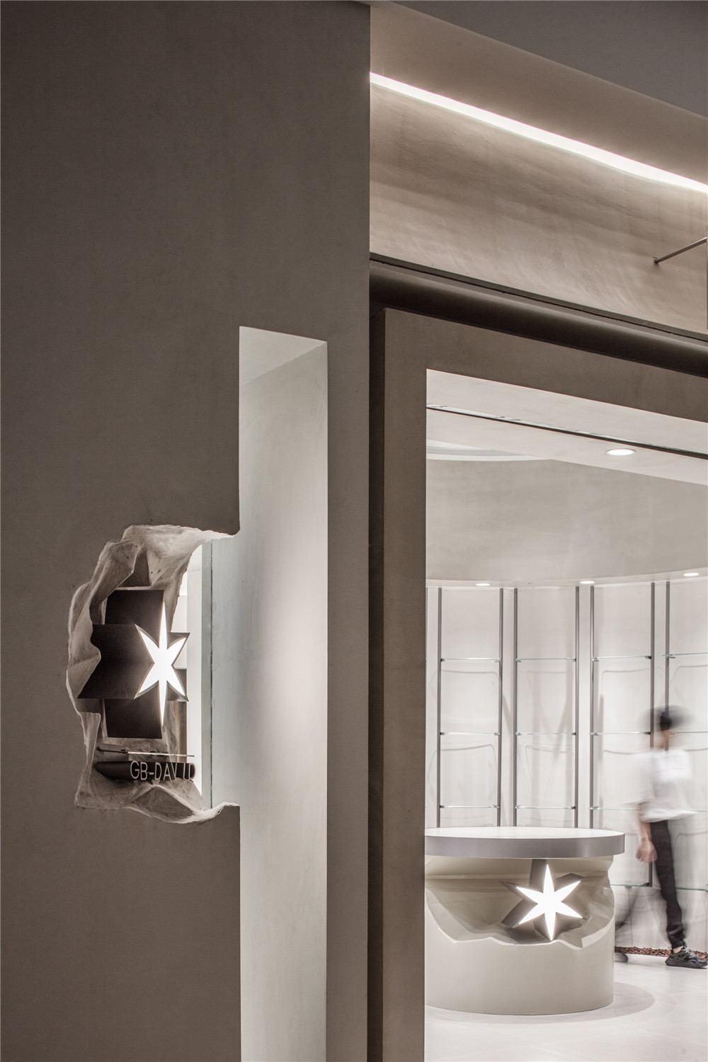 欧阳跳建筑设计|无锡R.JIE服装买手店