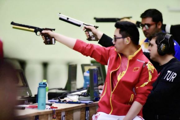 杨超夺冠,里约奥运冠军夺冠